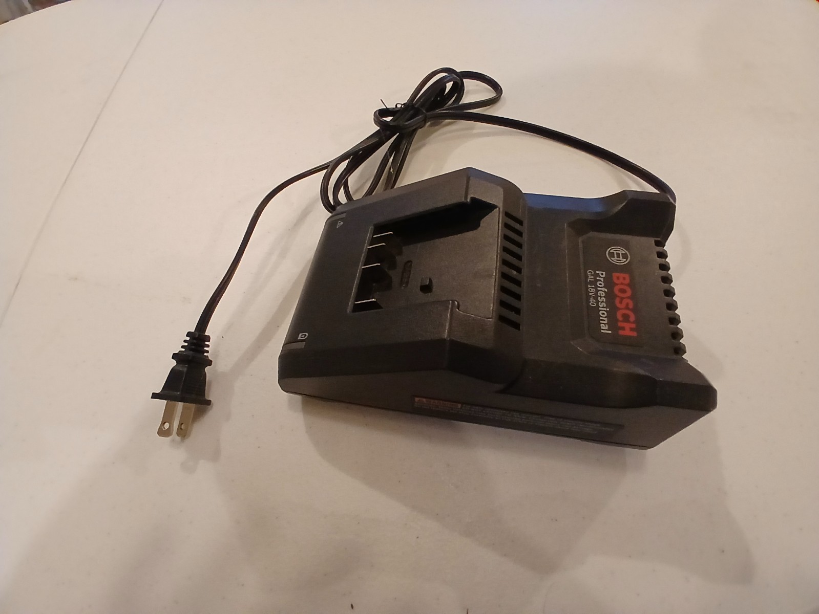 Bosch Professional GAL18V-40 18V Lithium-Ion Fast Battery Charger Genuine OEM
