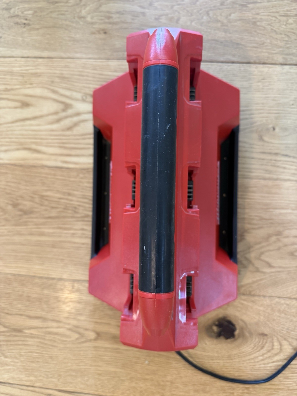Milwaukee PACKOUT 6 Bay Rapid Charger – Used Very Good Condition – No Reserve