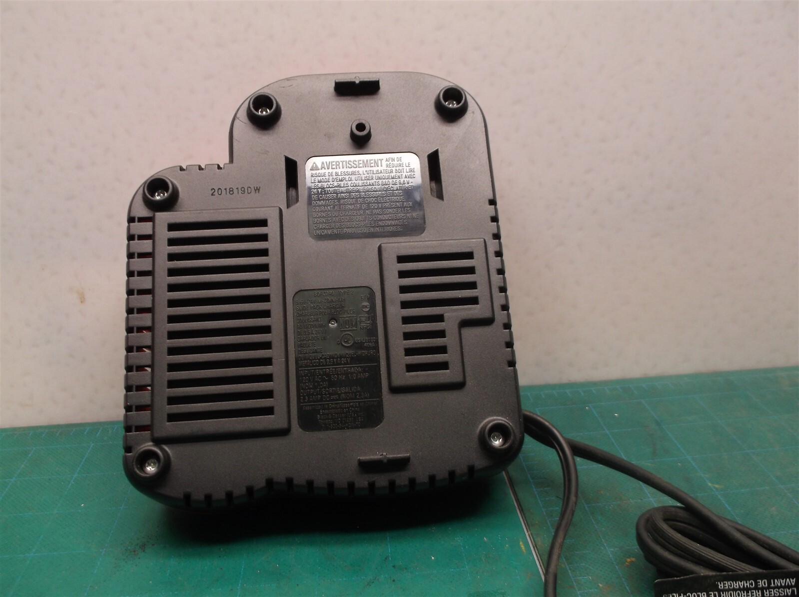 Black & Decker 9.6V – 24V Firestorm Rapid Battery Charger 1 Hour BDFC240