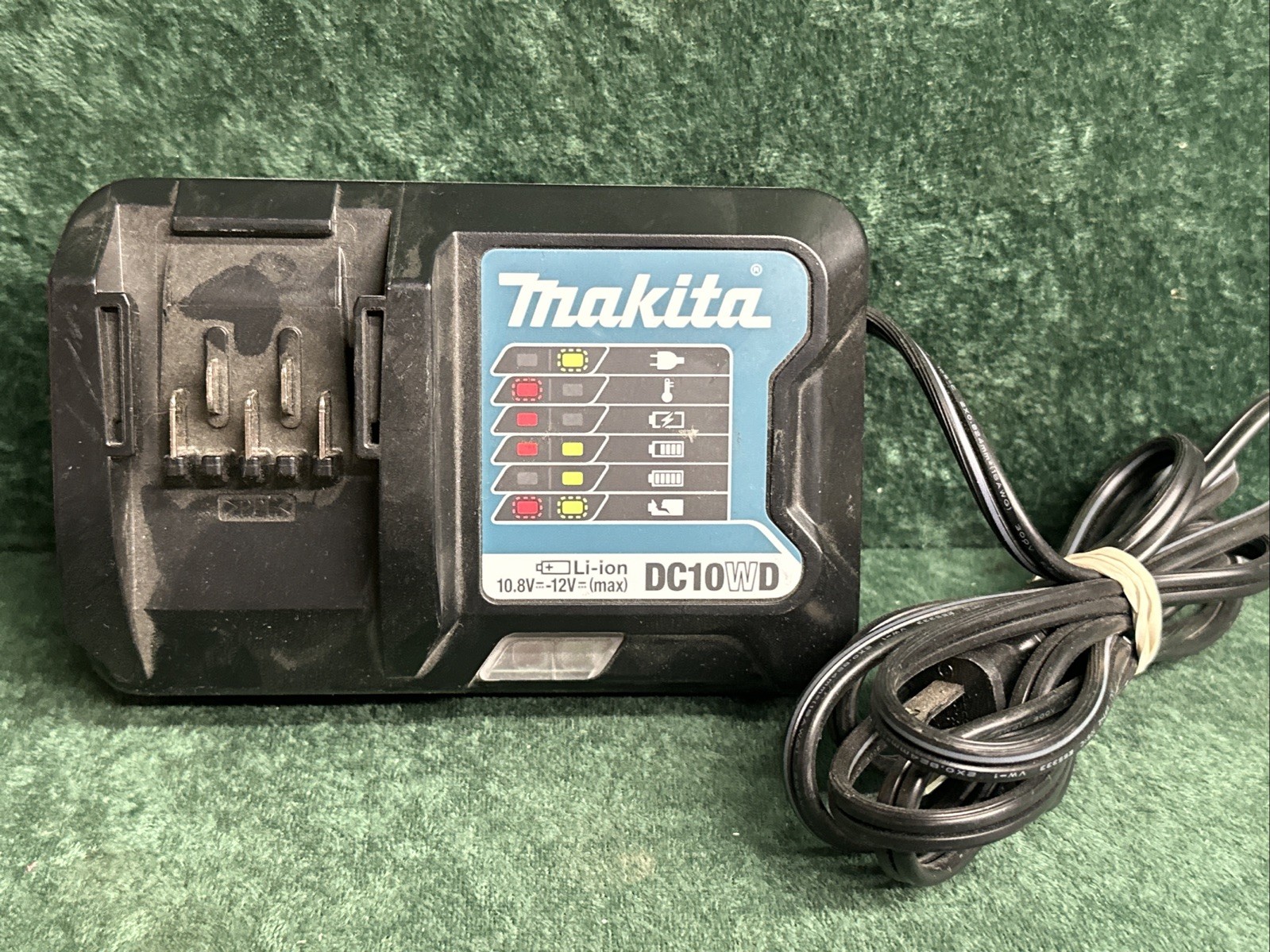 Makita DC10WD 12-Volt Lithium-Ion Battery Charger OEM Genuine Original