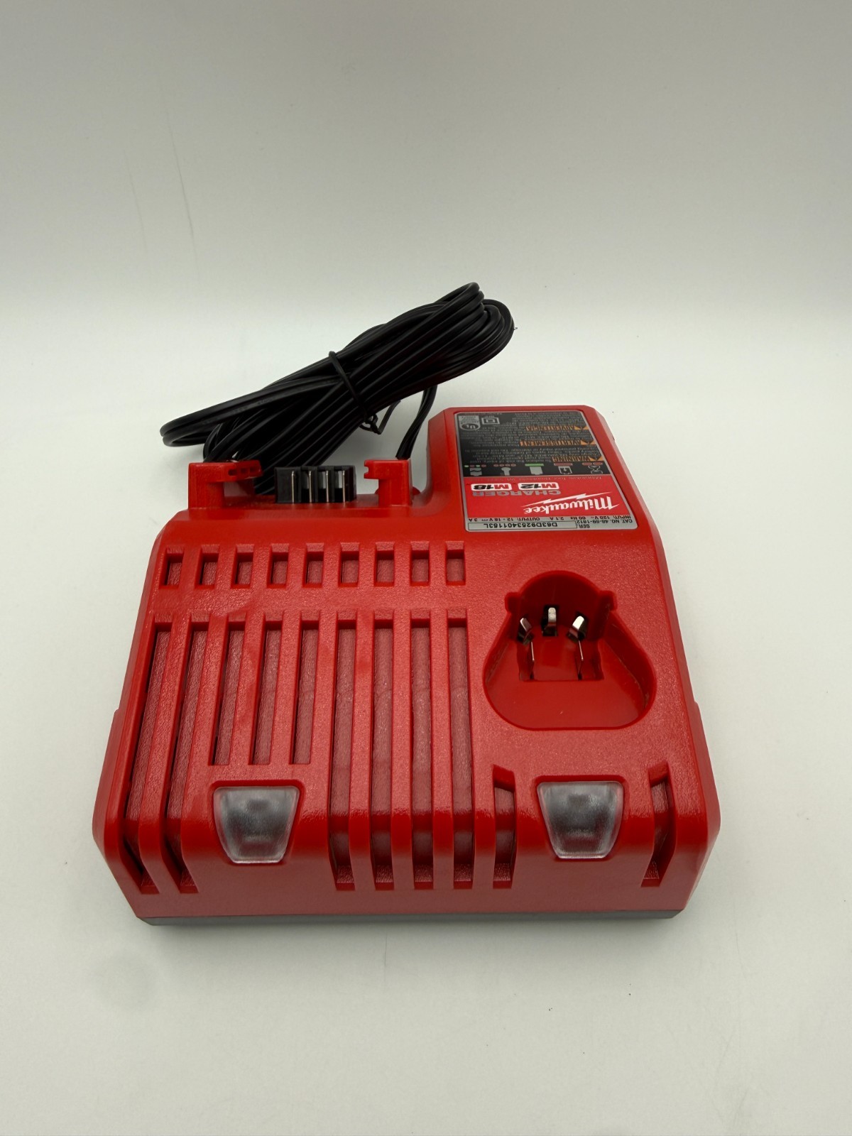 Milwaukee 48-59-1812 M12 or M18 18V and 12V Multi Voltage Lithium Ion Battery…
