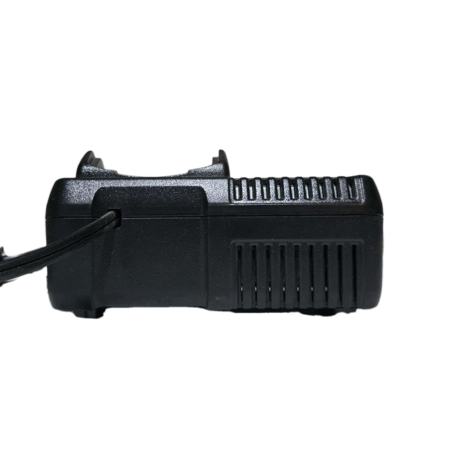 DeWalt DCB115 12V/20VMax Li-Ion Fast Charger USED