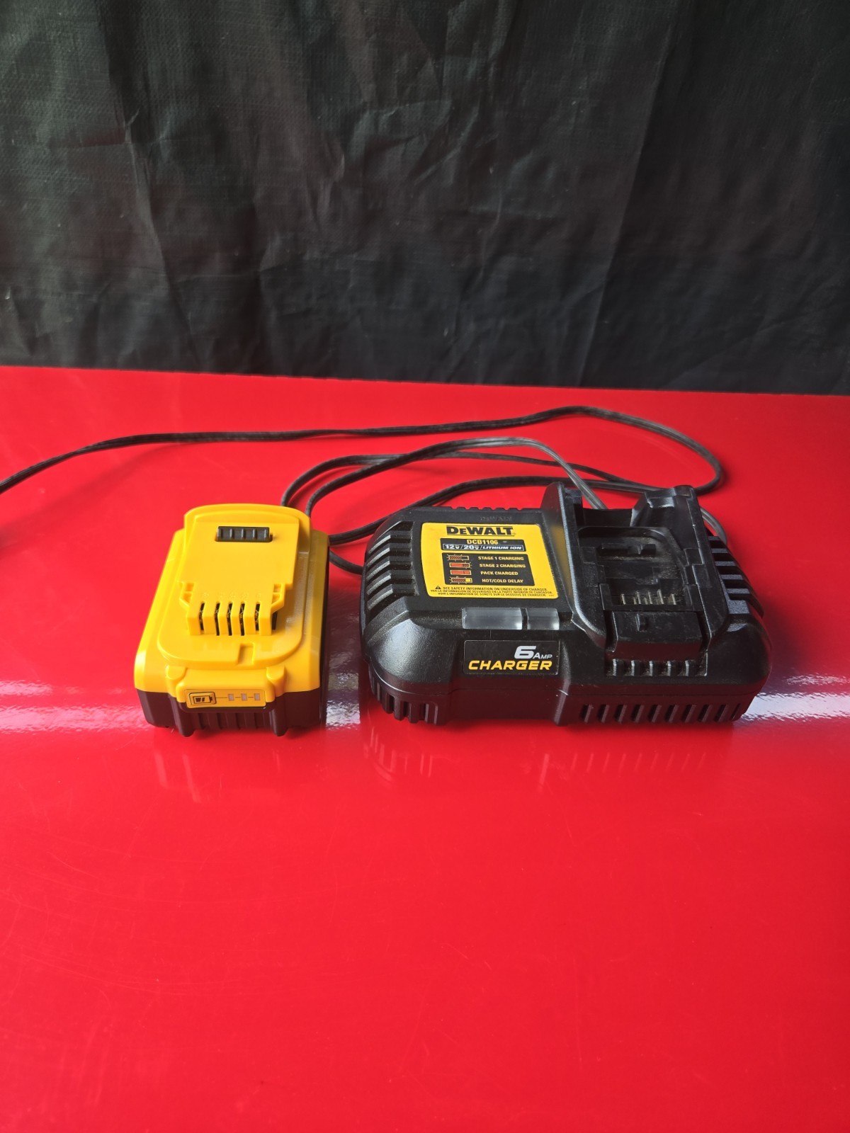 DEWALT DCB115 20V MAX Lithium-Ion Battery Charger, Battery Included