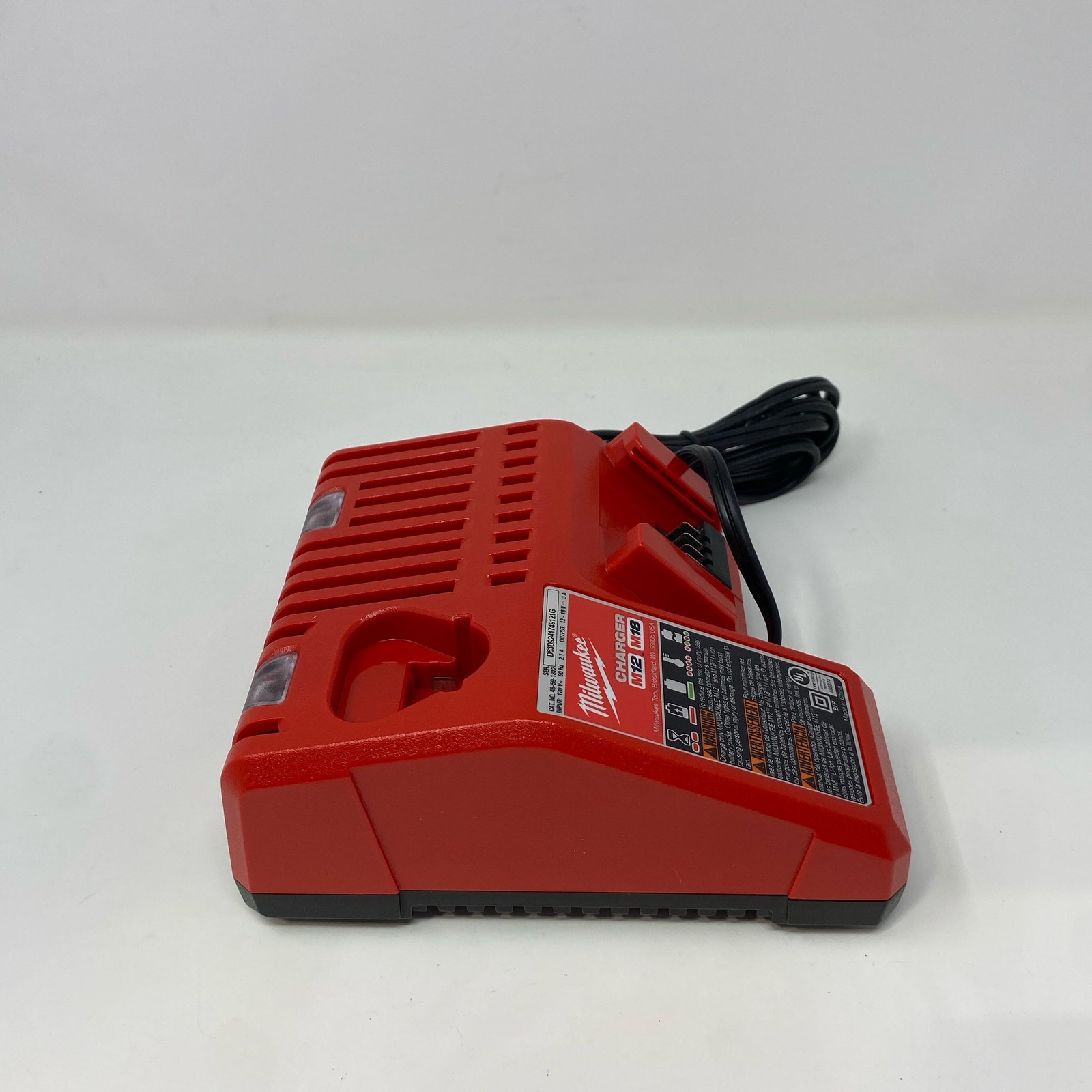 Milwaukee M12/M18 Multi-Voltage Battery Charger 48-59-1812 – Red