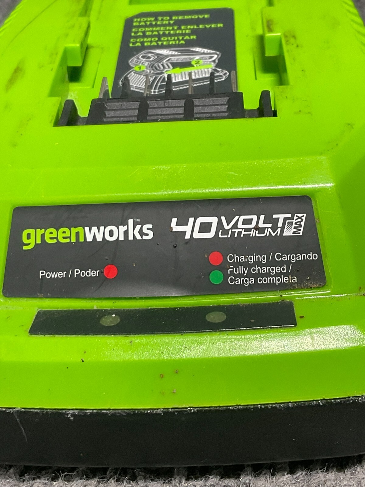 GreenWorks 29482 40V Lithium Battery Charger 120V AC Used