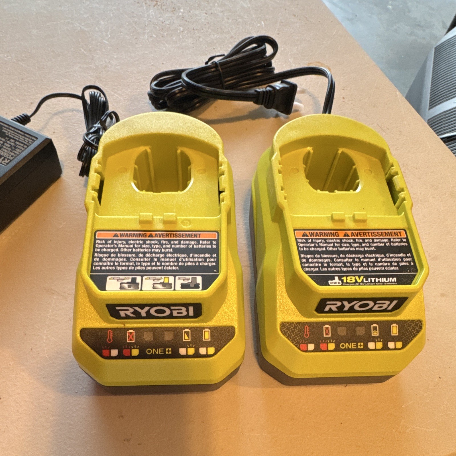 RYOBI ONE+ 18V Lithium Battery Charger PCG002 Green – Lot of 2