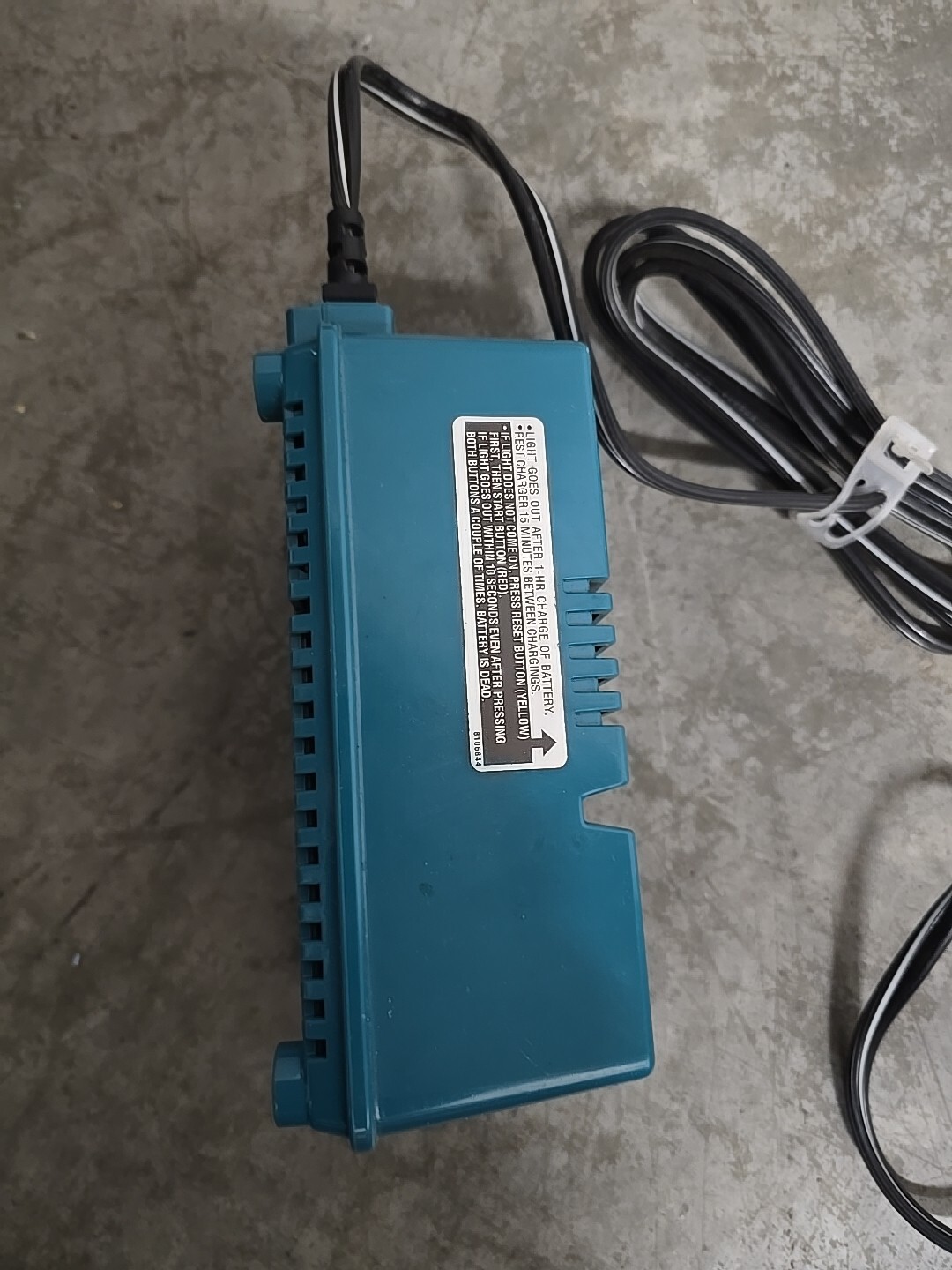 Makita OEM Fast Charger DC9700A 7.2V-9.6V 12v Battery 1220