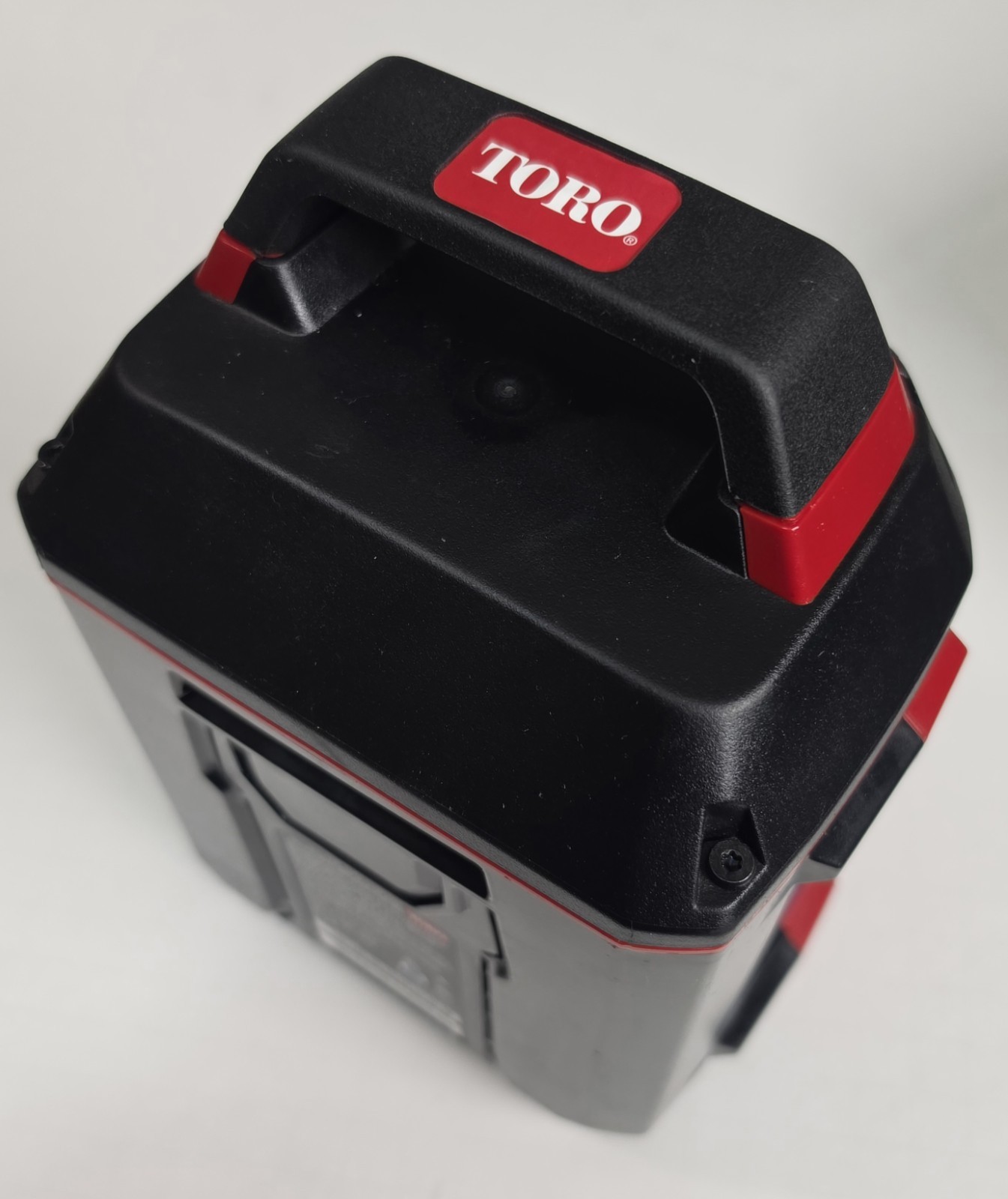 Toro 60 -Volt 5 Ah Lithium Ion (Li-ion) Battery 88650 USED