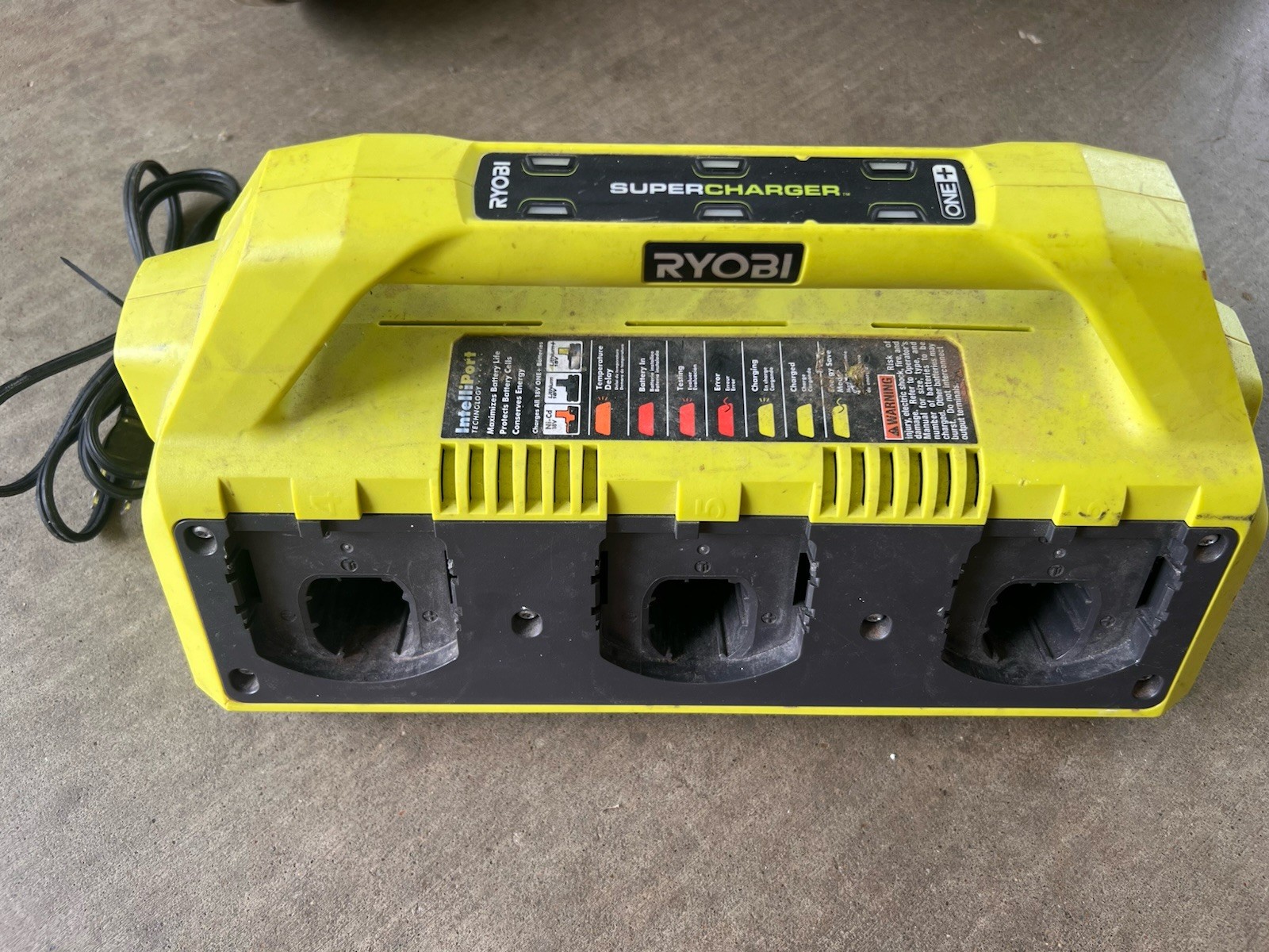 Genuine OEM Ryobi P135 ONE+ 18V 6-Port SuperCharger Tested Works Charger Only