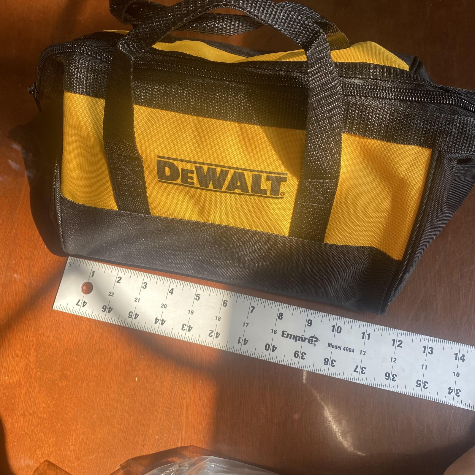 DEWALT Battery Charger 12V 20V MAX Lithium Ion With Tool Bag DCB112 Yellow