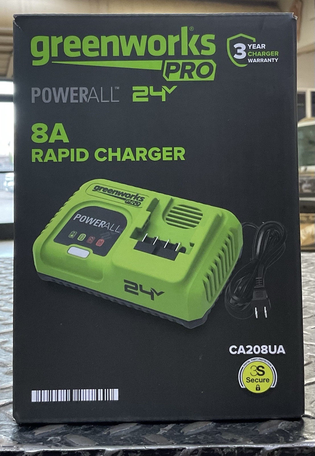 New Greenworks CA208UA 24V DC, 120V AC 8A Rapid Charger