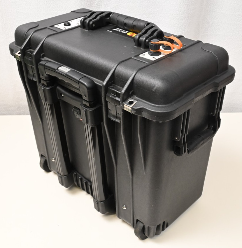 Pelican 1440 Case Modified for 31/31M Car/Marine Battery Power Tap Charger Ports