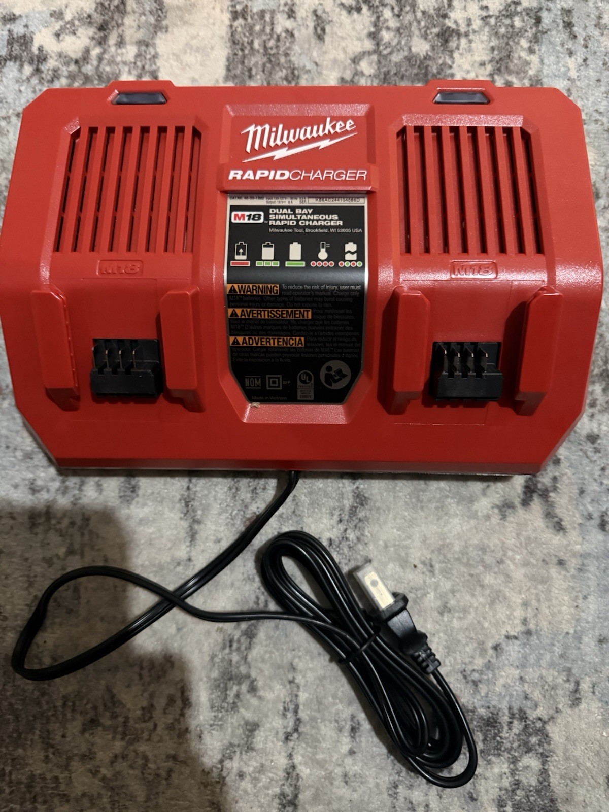 Milwaukee M18 Dual Bay Simultaneous Rapid Charger 18V 2-Battery, Red 48-59-1802