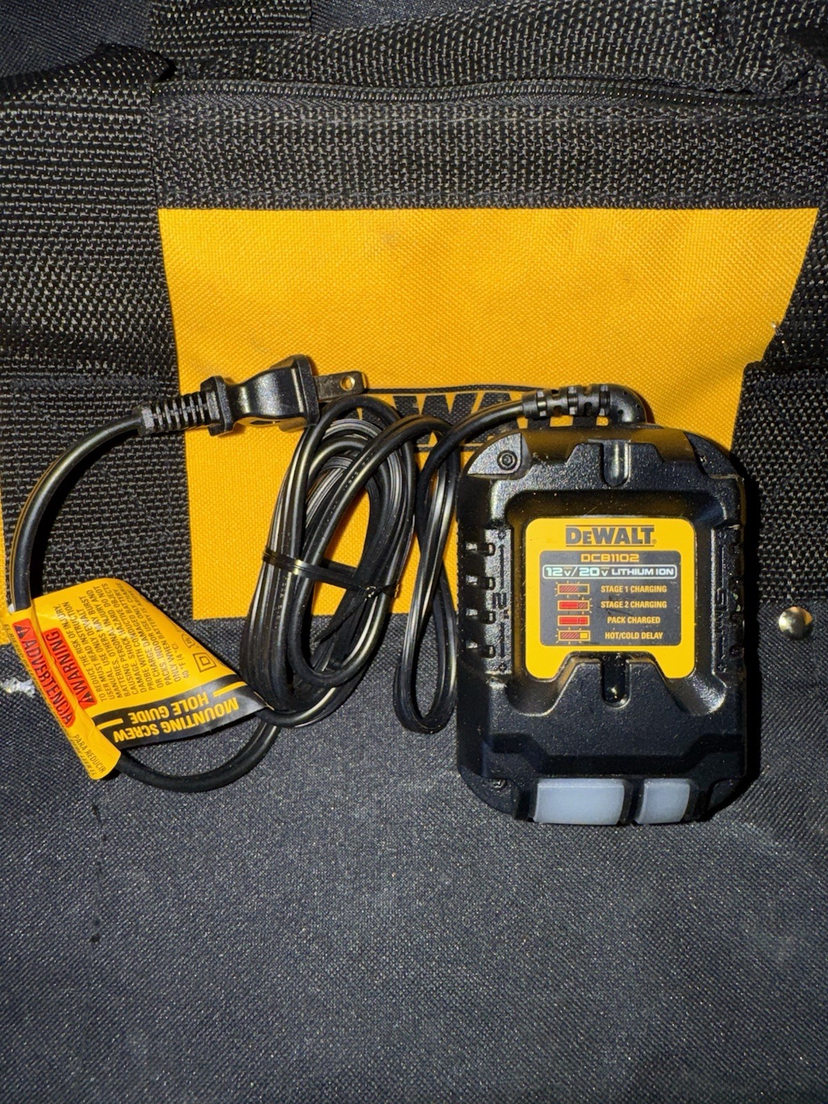 DEWALT DCB1102 12V/20V MAX Lithium-Ion Battery Charger, Black