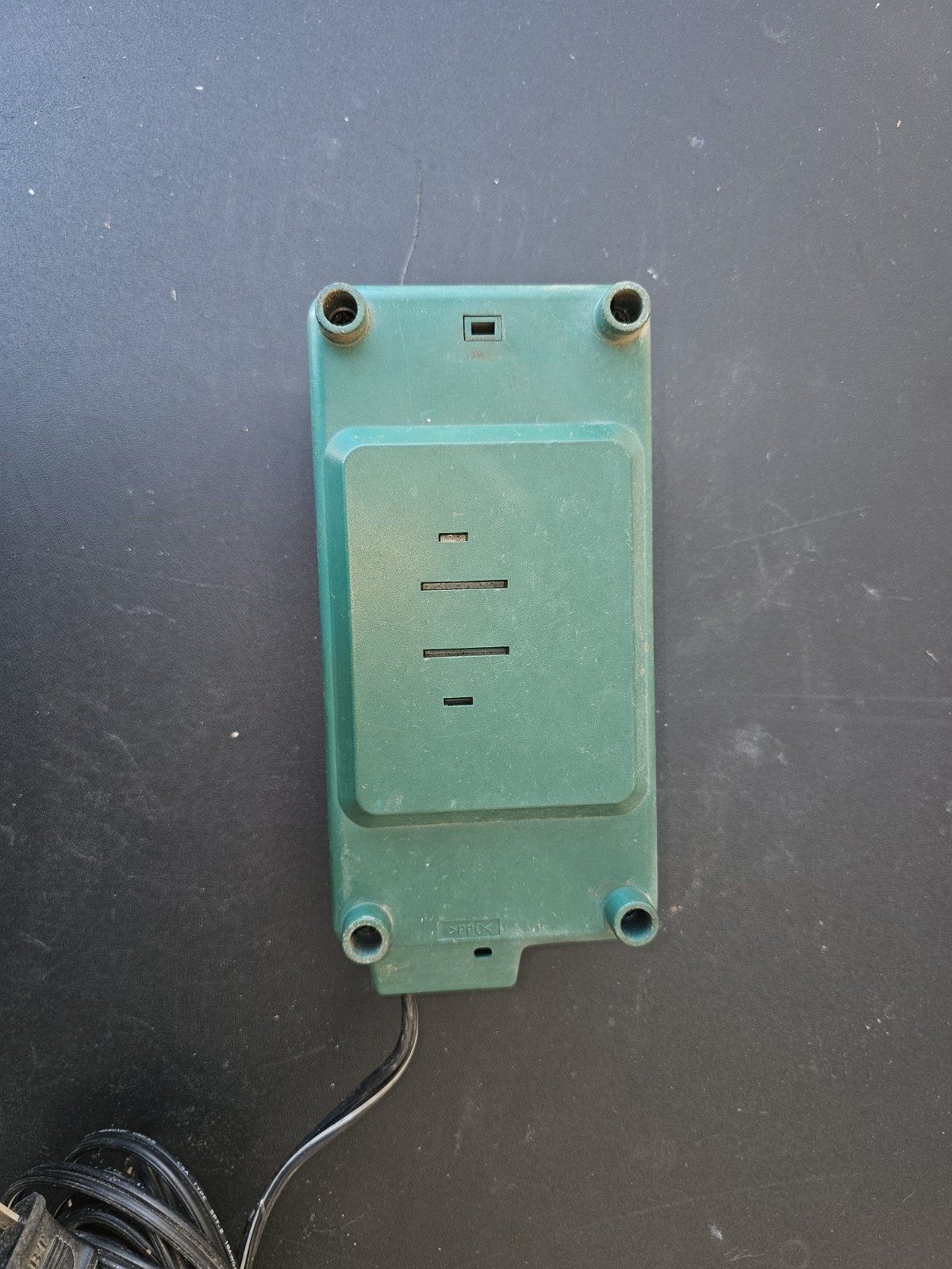 Makita DC1411 Ni-MH & Ni-Cd 7.2v 9.6v 12v 14.4v Battery Charger Genuine OEM