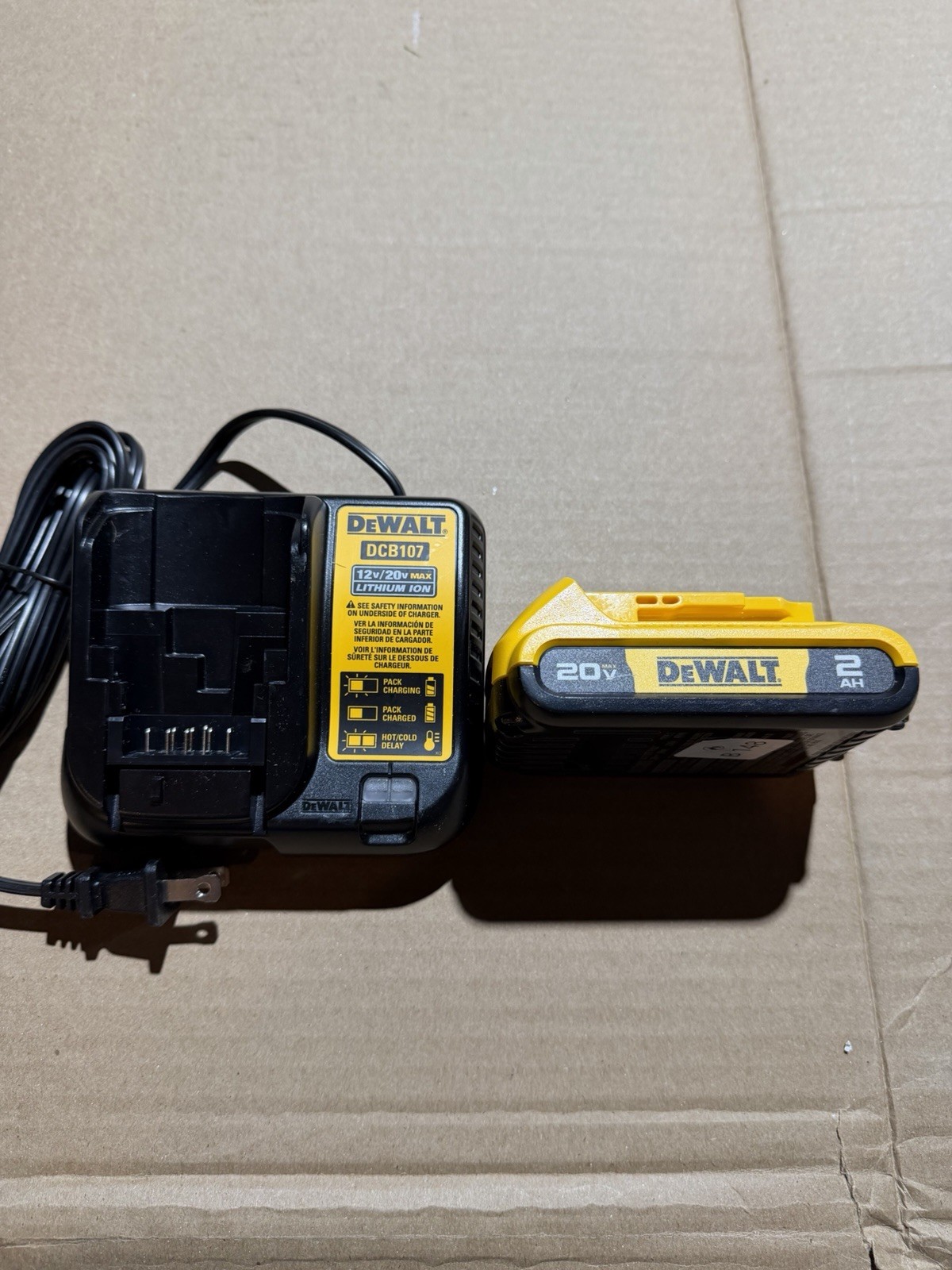 DEWALT DCB107 20V MAX Charger w/ DCB203 2Ah Lithium-Ion Battery Pack-no box