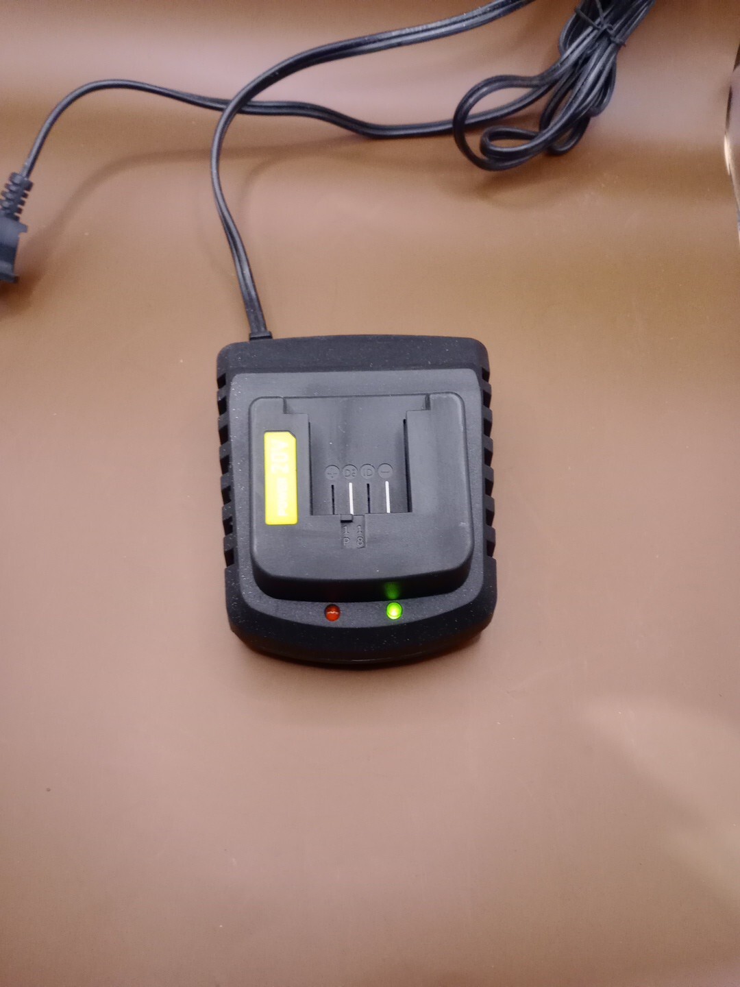 Snapfresh 20V Battery Charger BBT-DC20A bbt-dc40a