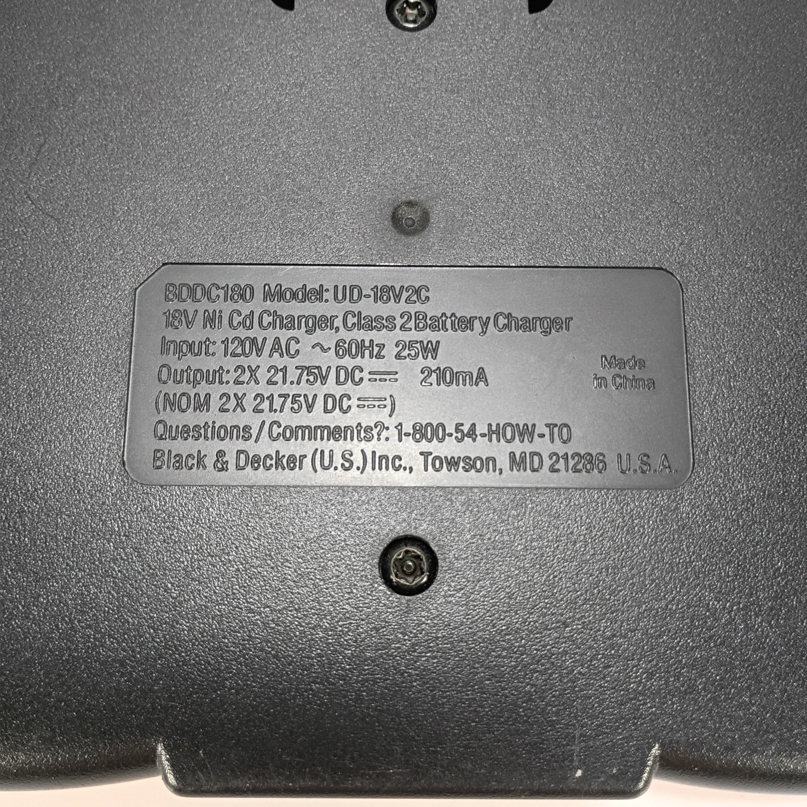 Black & Decker UD-18V2C Dual 18 Volt Battery Charger ONLY