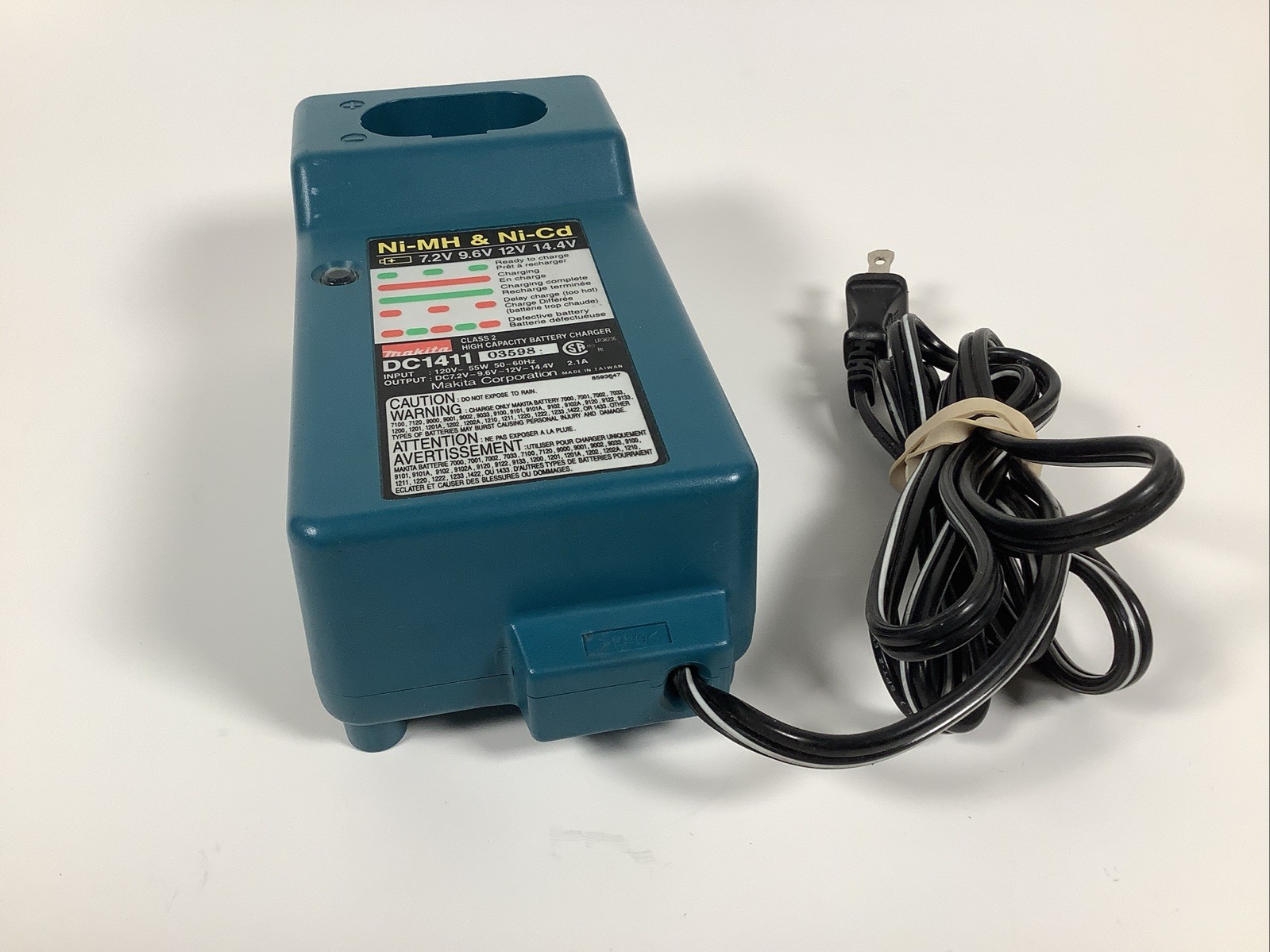Makita DC1411 Battery Charger Ni-Mh & Ni-Cd 7.2V 9.6V 12V 14.4V – Works Great –