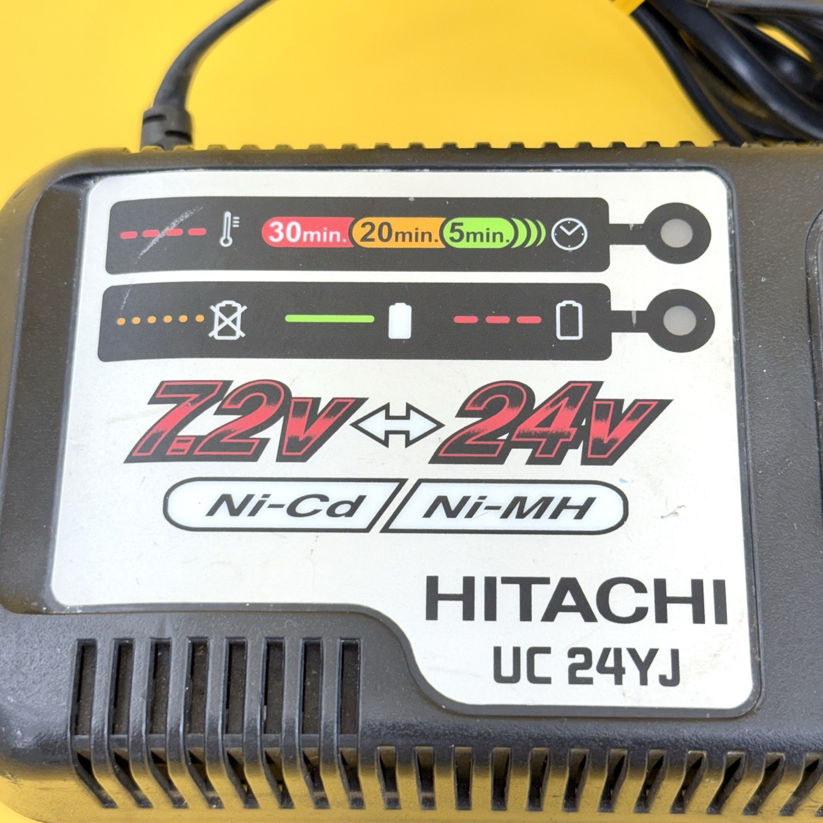 Genuine HITACHI UC24YJ 7.2V-24V NiCD/ NiMH BATTERY Rapid Charger, Tested!
