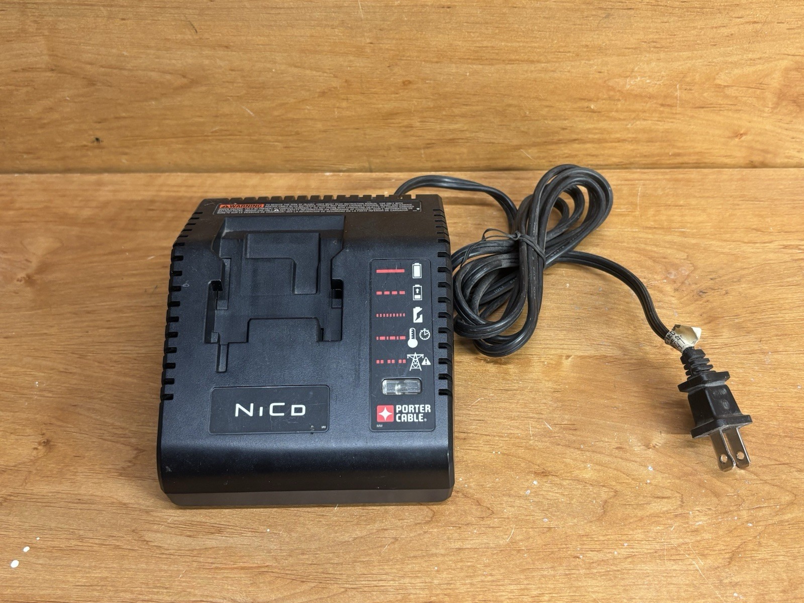 Genuine Porter Cable Battery Charger PCMVC TYPE 2 NiCad 9.6-18V