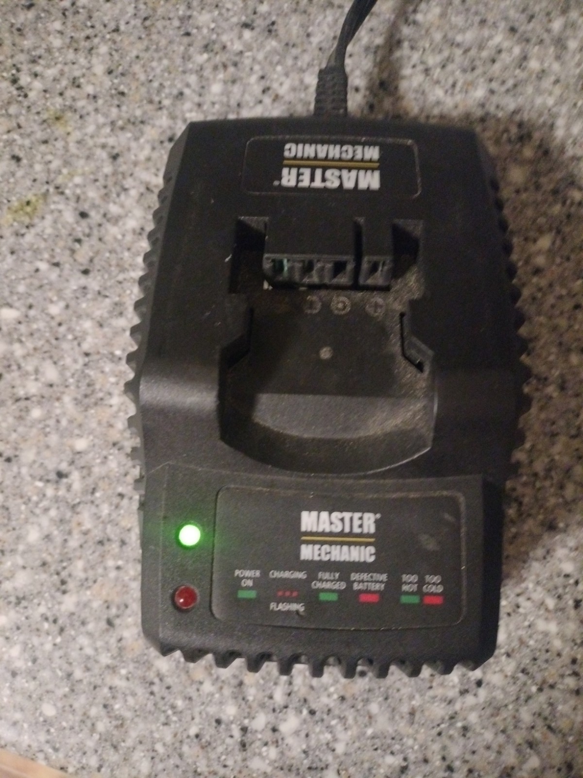 Master Mechanic 18v 2.2 Amp Smart Class 2 Battery Charger 134457