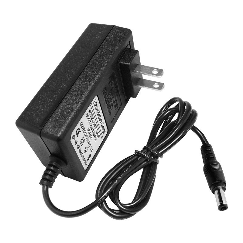 Universal Mini Chainsaw Battery Charger For 20V21V 4in 6in Cordless Electric Saw