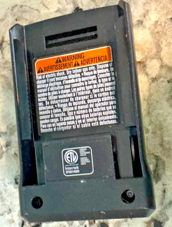 RYOBI 40V Lithium-Ion Charger with USB Port, OP404VNM