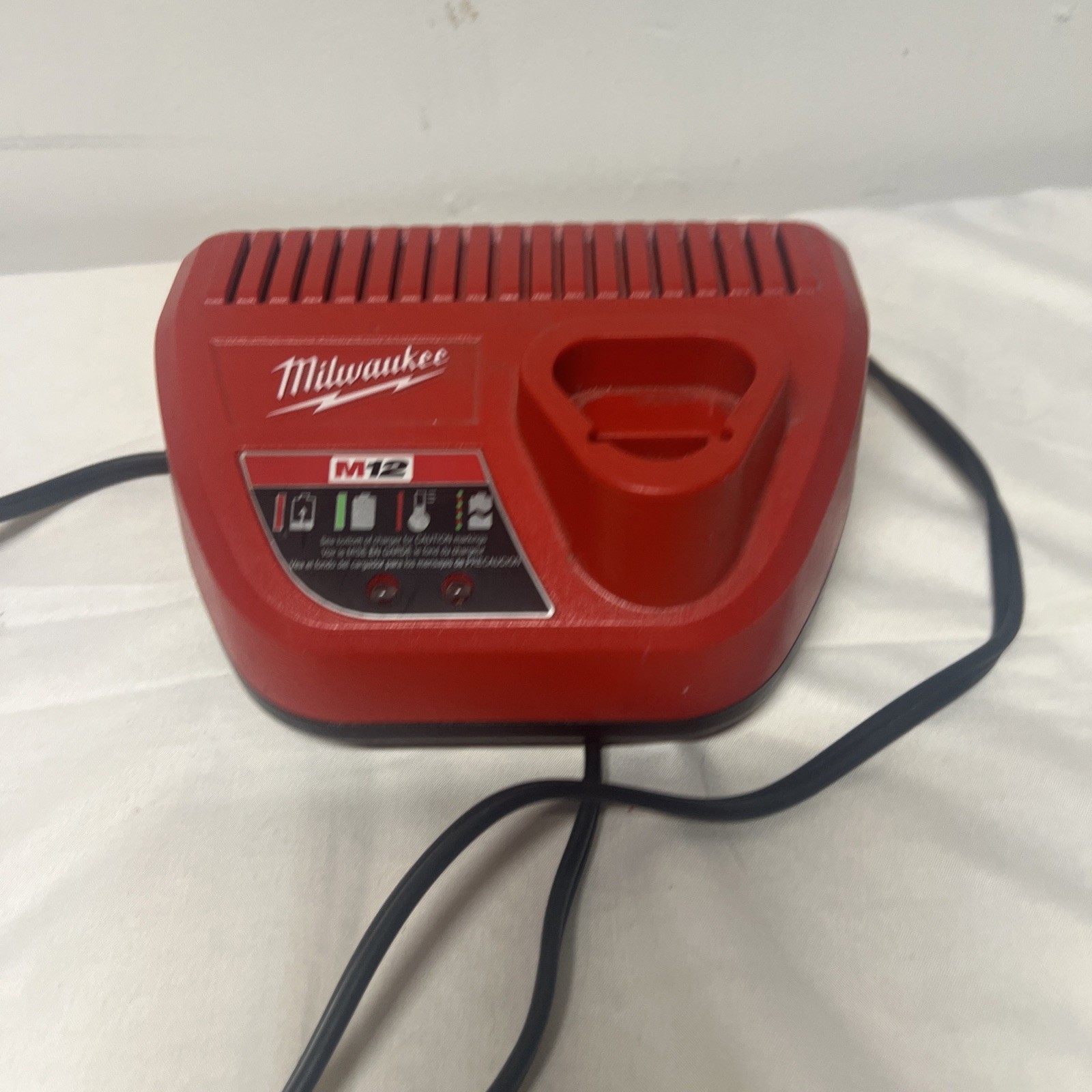 Milwaukee Genuine OEM charger with indicating LED PN 48-59-2401 M12