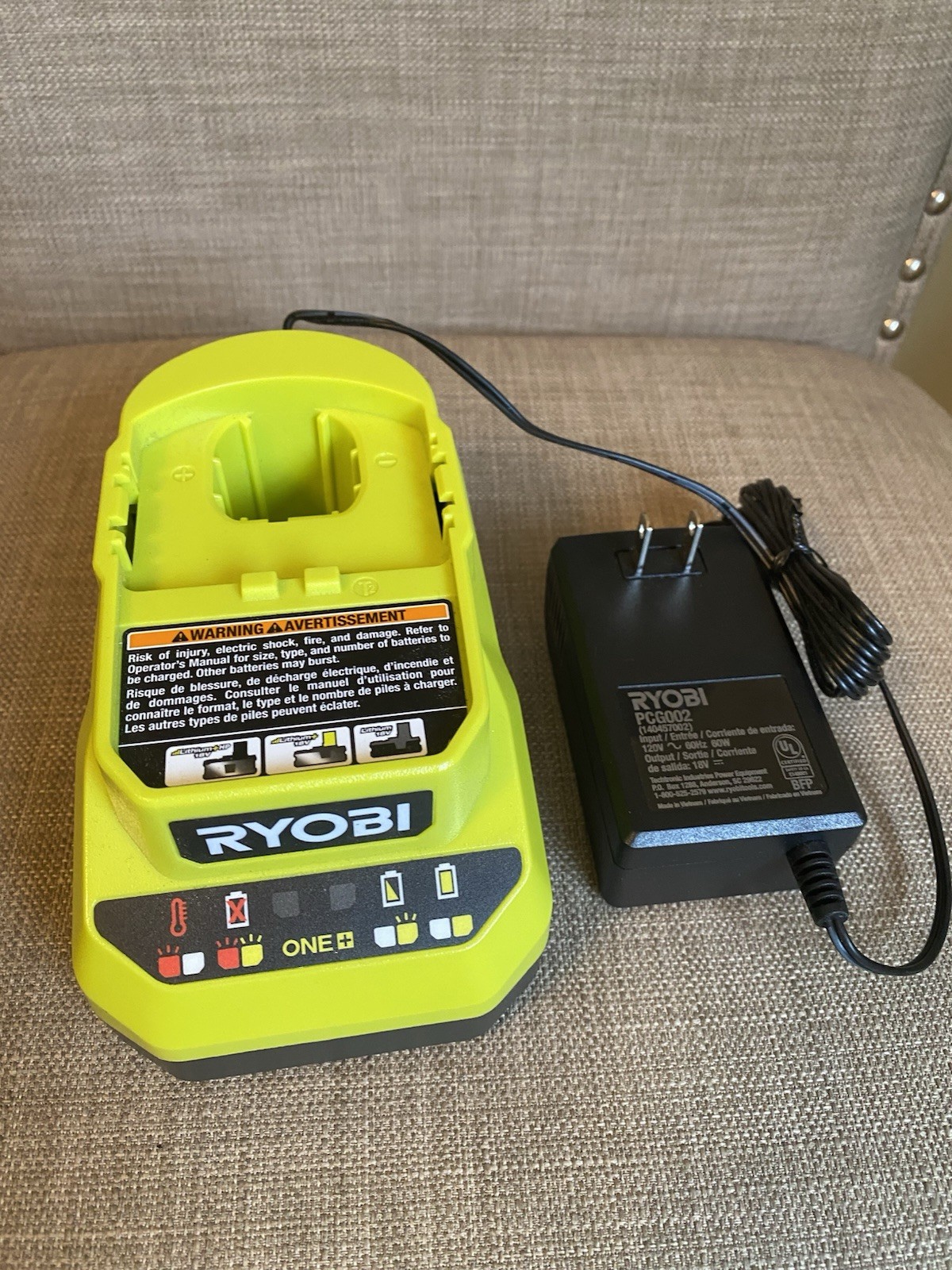 Ryobi ONE+ PCG002 18V Battery Charger Green, Model 140457002, Charges 1 Battery
