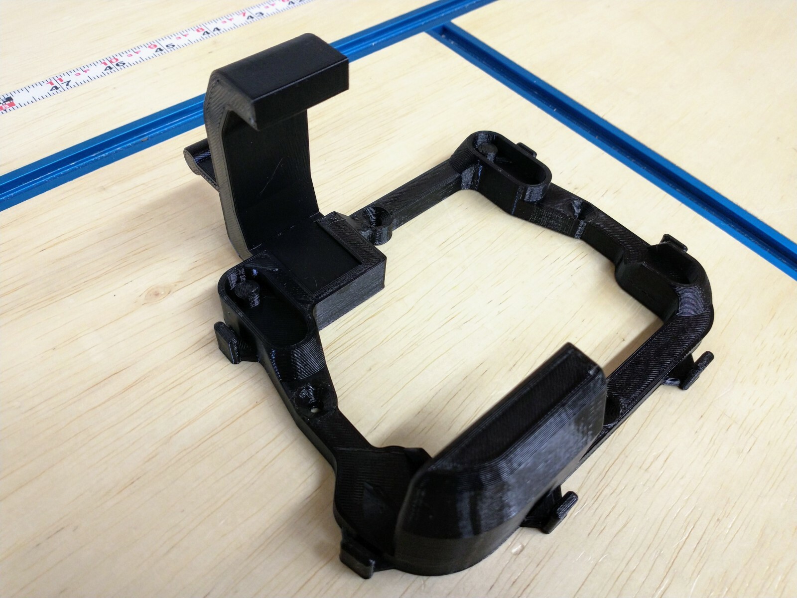 Wall Mount For DeWalt DCB115 Charger With Optional 20v Max Battery Mounts