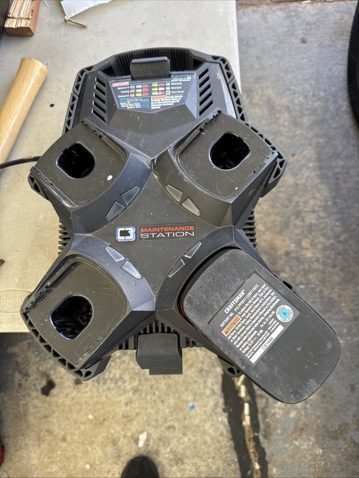 Craftsman 19.2v Volt 4-Port Maintenance Station 315.CH2000 + wall mount tested