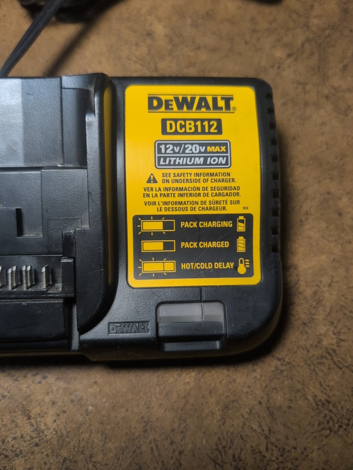 Genuine Dewalt DCB112 12V-20V Li-Ion Battery Charger DCB101 DCB105 DCB107 DCB115