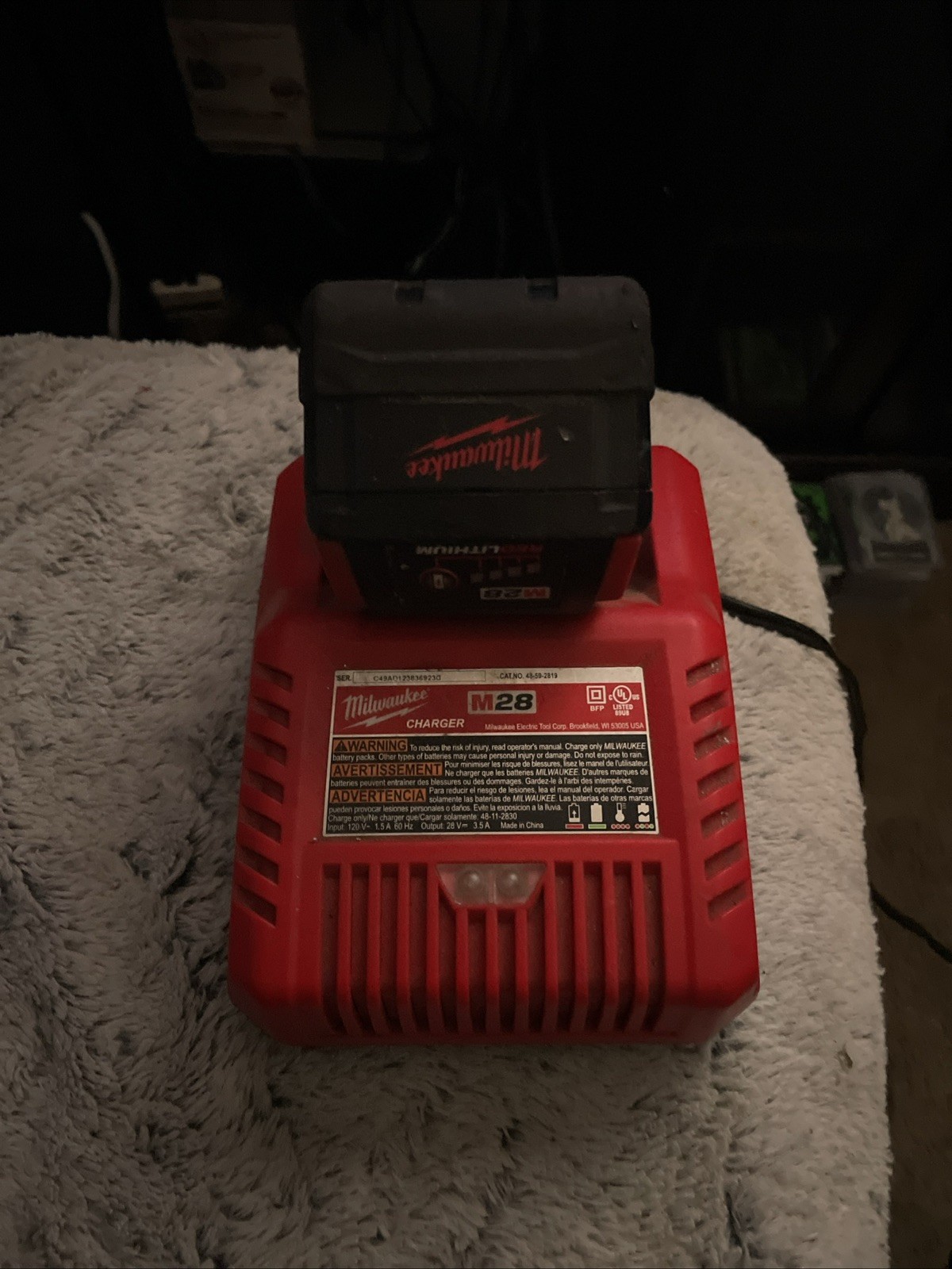 48-59-2819 For Milwaukee M28 28V Lithium-Ion Battery Charger-No Battery