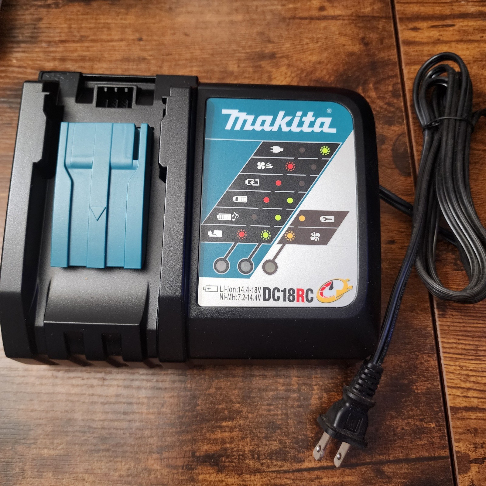 Makita Battery Charger DC18RC 7.2-Volt To 18-Volt Lithium-Ion Rapid Optimum