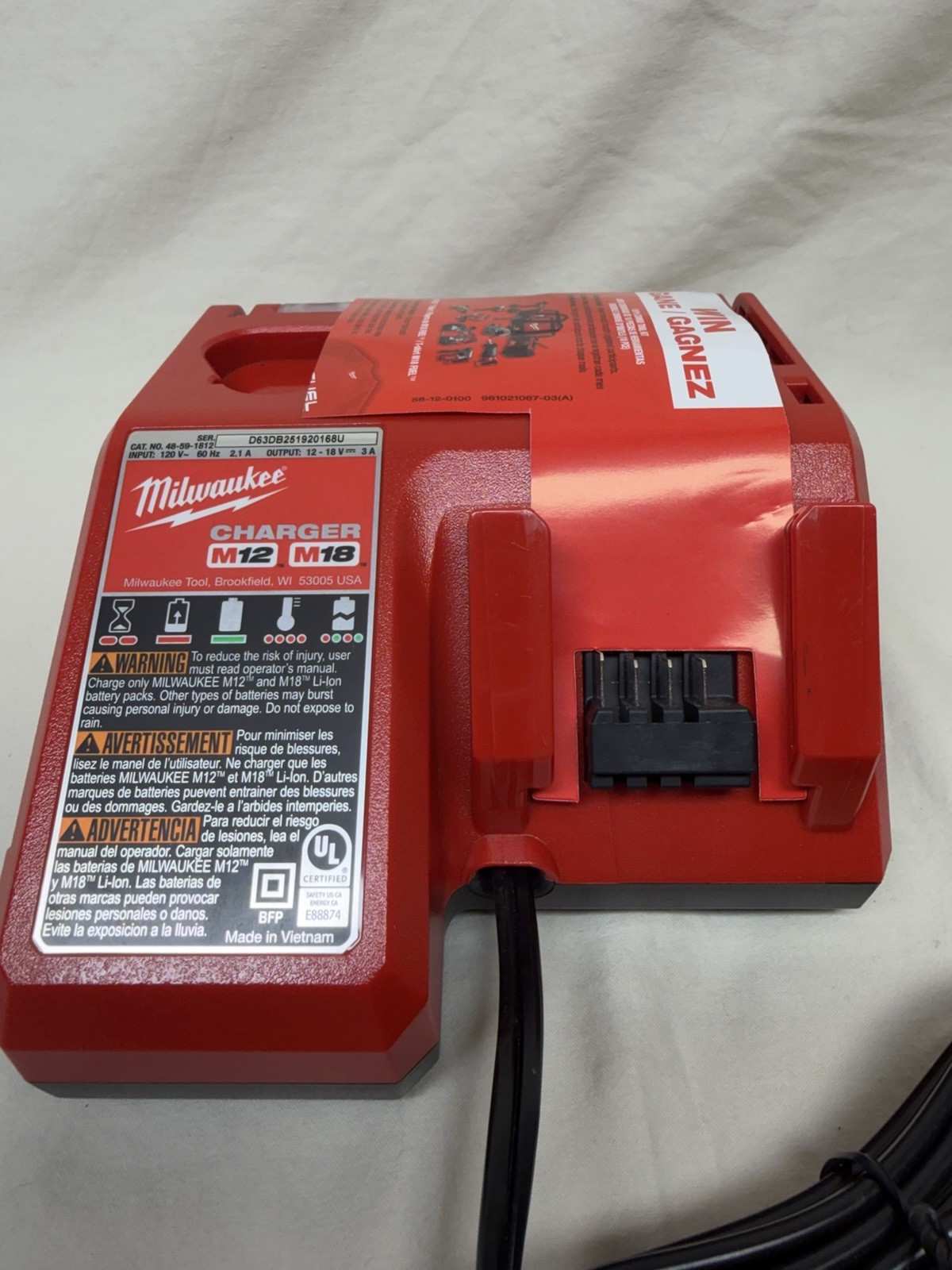 Genuine MILWAUKEE 48-59-1812 18V M12 / M18 LITHIUM ION CHARGER