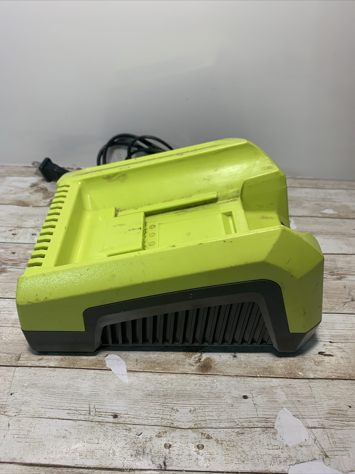 RYOBI OP400 Class 2 Battery Charger