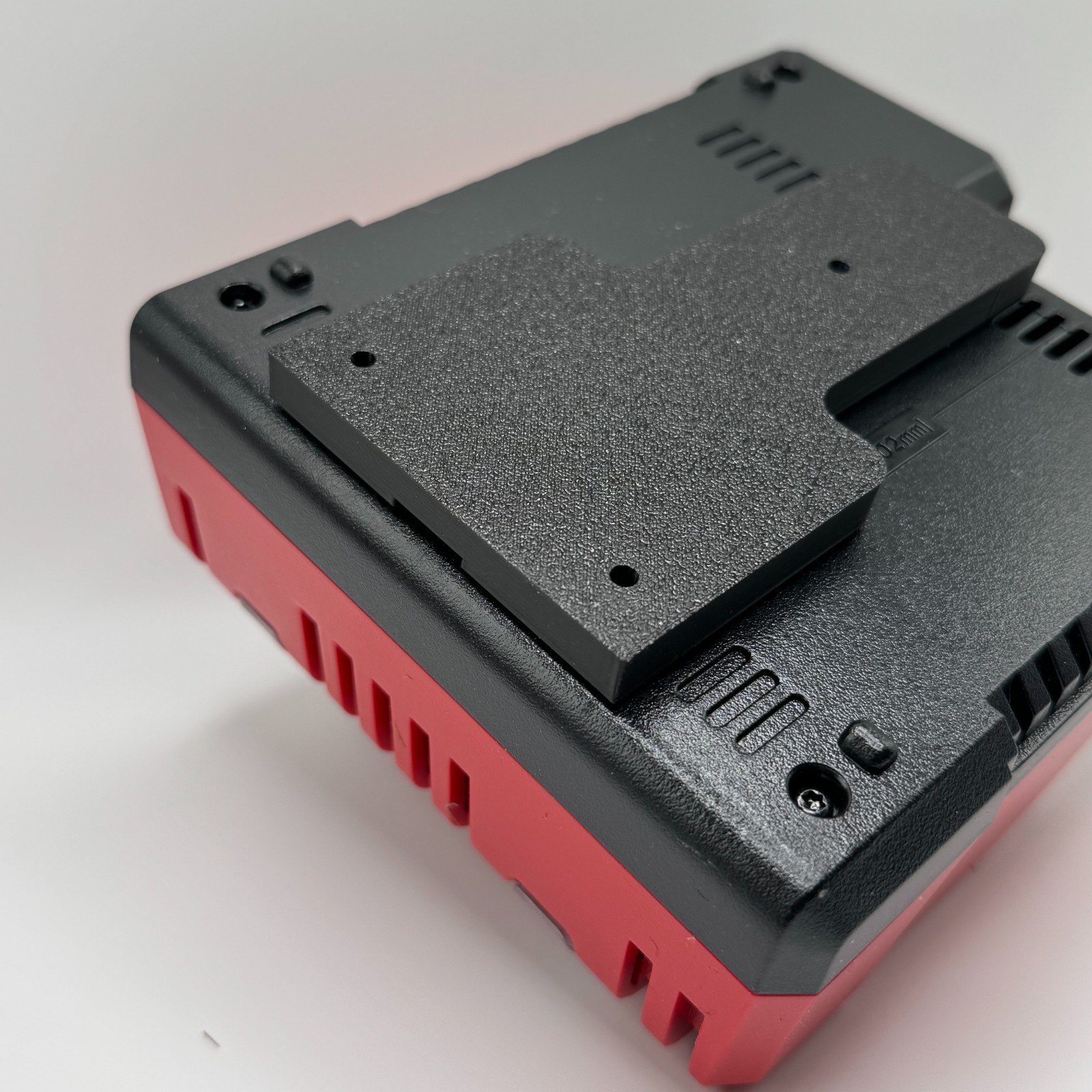 Wall Mount Holder Bracket Milwaukee M12 M18 Combo Charger Dual Battery Storage