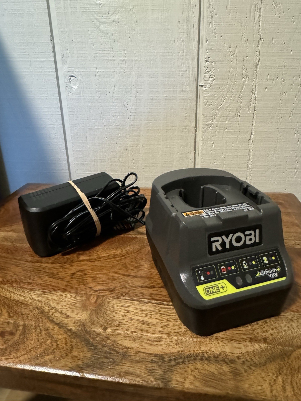 FAST SHIPP! Green/Gray Ryobi P118B One+ 18V 18 Volt Lithium Ion Battery Charger