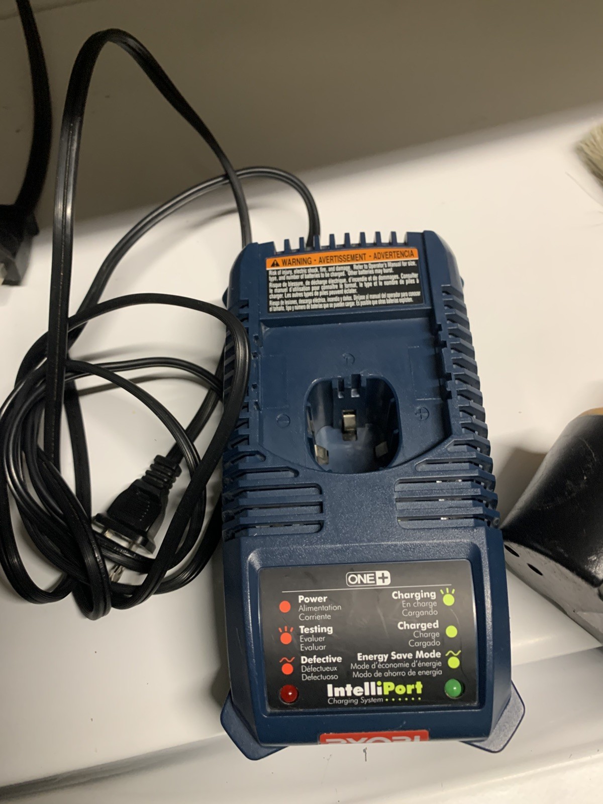 Clean Ryobi P115 ONE+ Intelliport 18v NiCd Power Tool Battery Charger 140153001