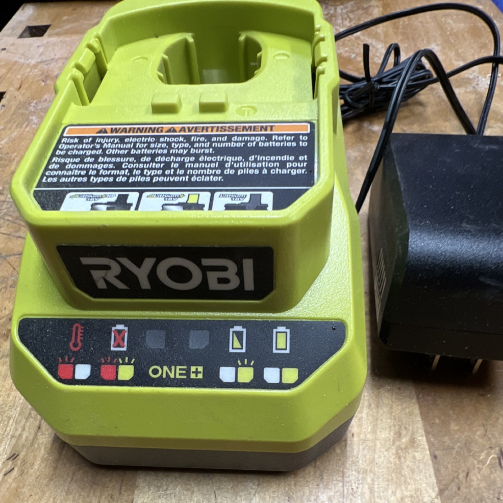 Ryobi ONE+ 18V Battery Charger Green Model PCG002 MPN 140457002