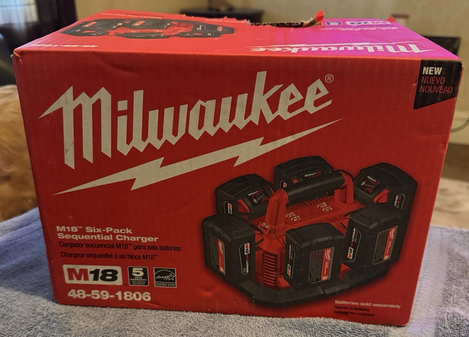 New Milwaukee 48-59-1806 M18 Six Pack Sequential Charger GENUINE 18 Volt 6 Ports