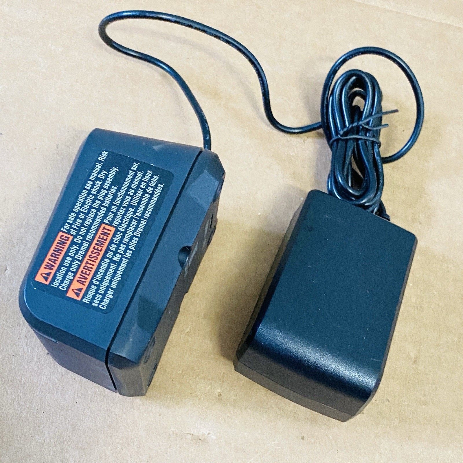 DREMEL GAL12V-20 OEM 7.2V 10.8V 12V Max Lithium Battery Charger , Tested Works