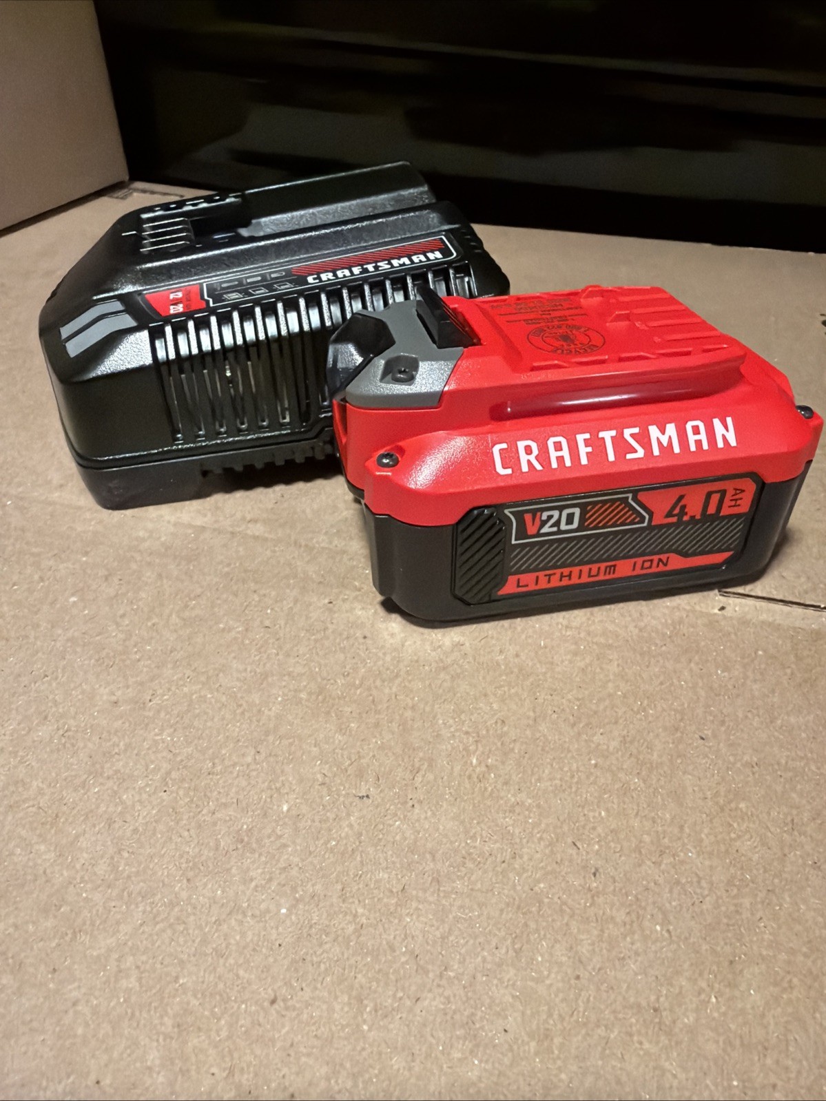 Craftsman 20 Volt CMCB204-CK 4.0Ah Lithium Ion Battery & Charger New Open Box