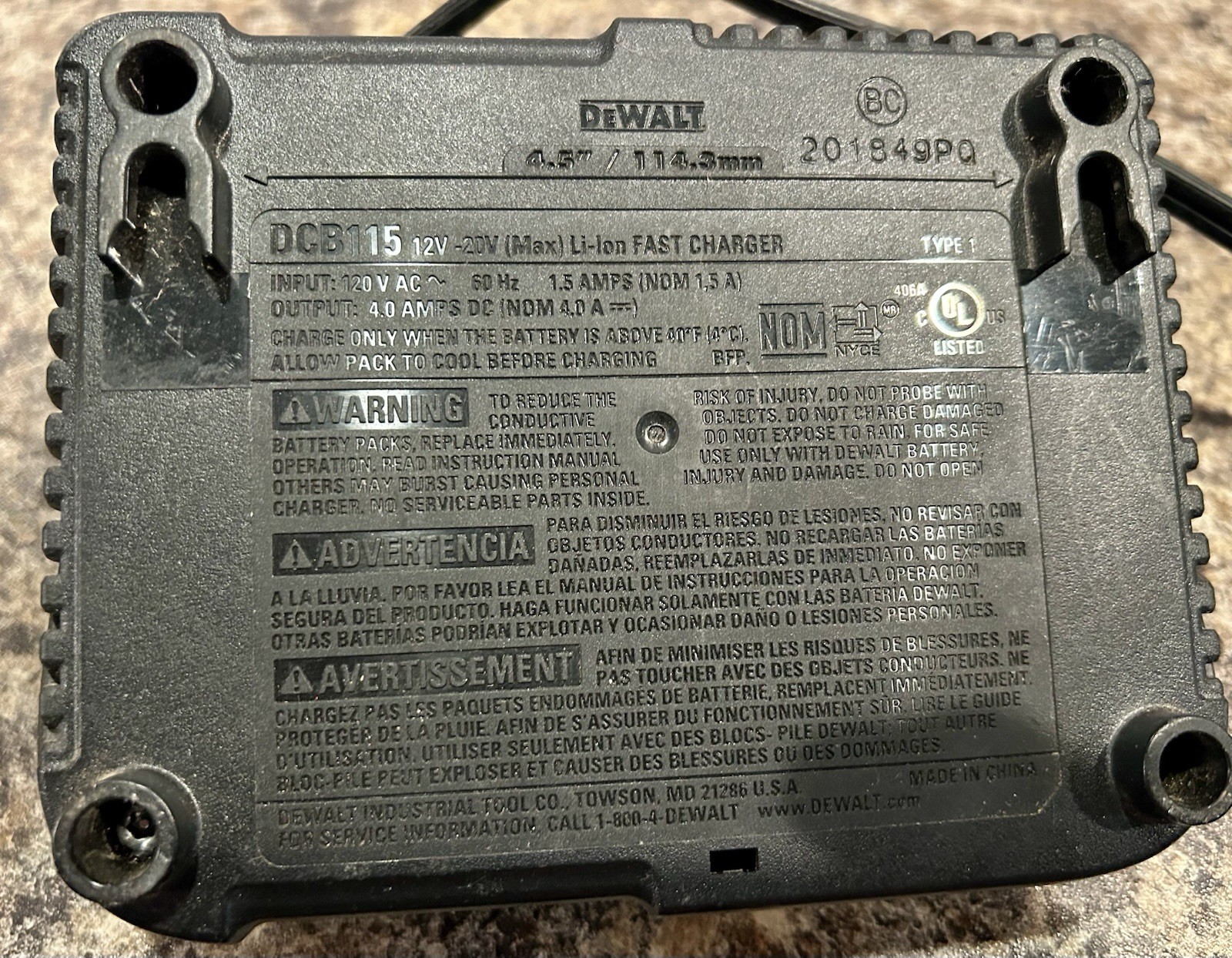 DEWALT DCB115 12V/20V MAX Lithium-Ion Fast Battery Charger, 1-Battery