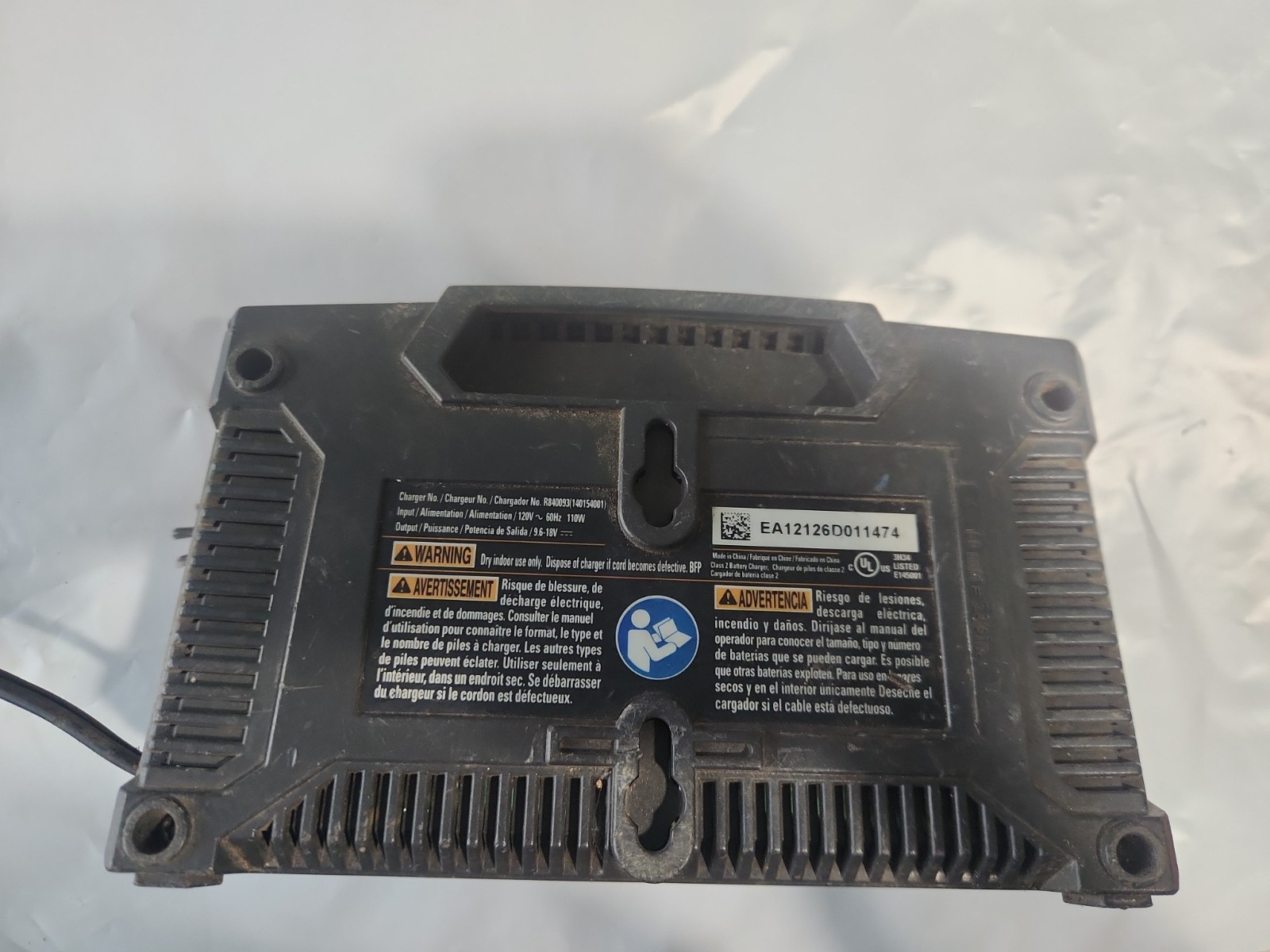 OEM Ridgid 9.6-18v Dual Chemistry Lithium Ion / NiCd Battery Charger R840093