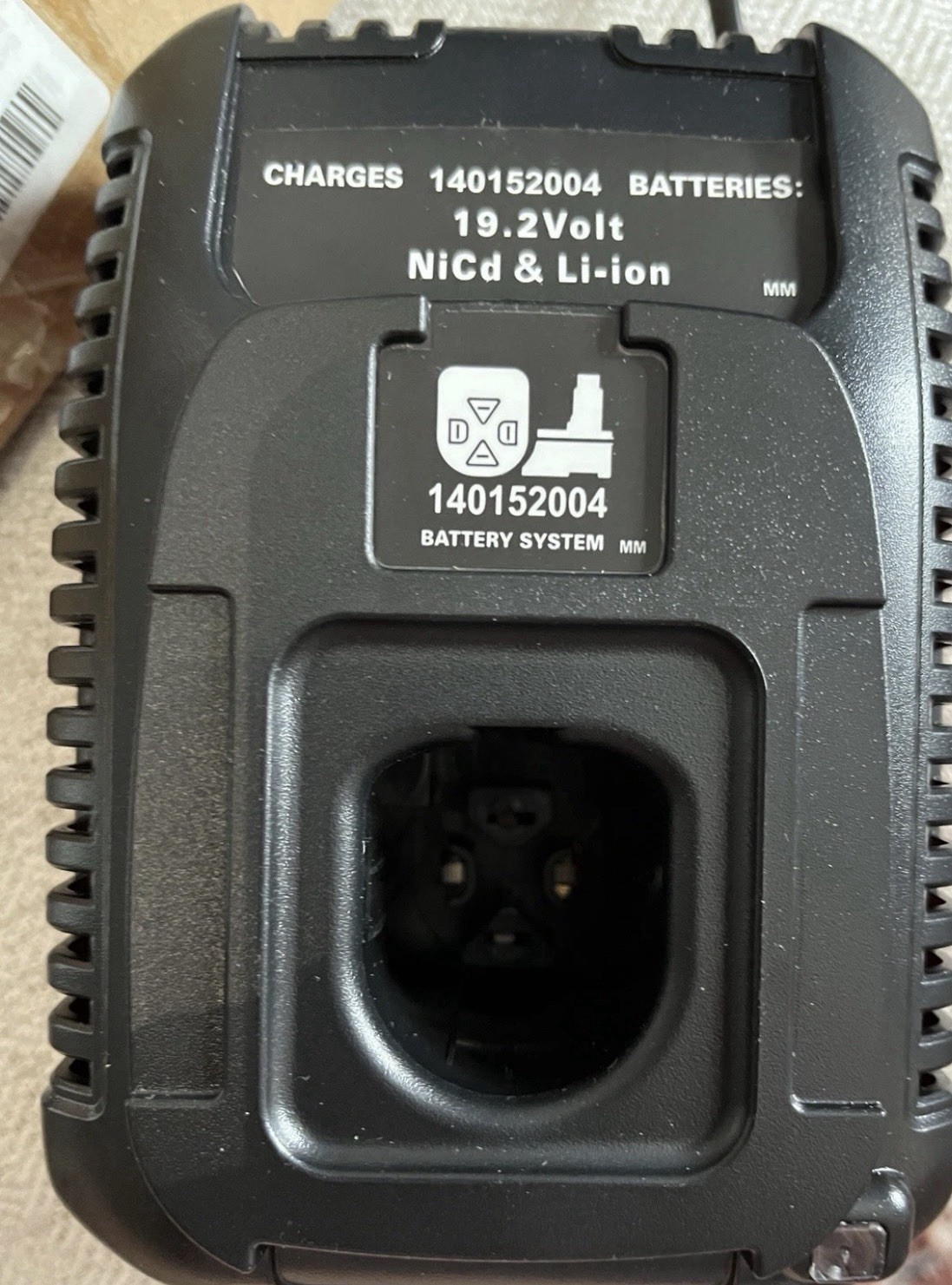 140152004 19.2V Battery Charger for NiCd & Li-ion Power Tool Batteries