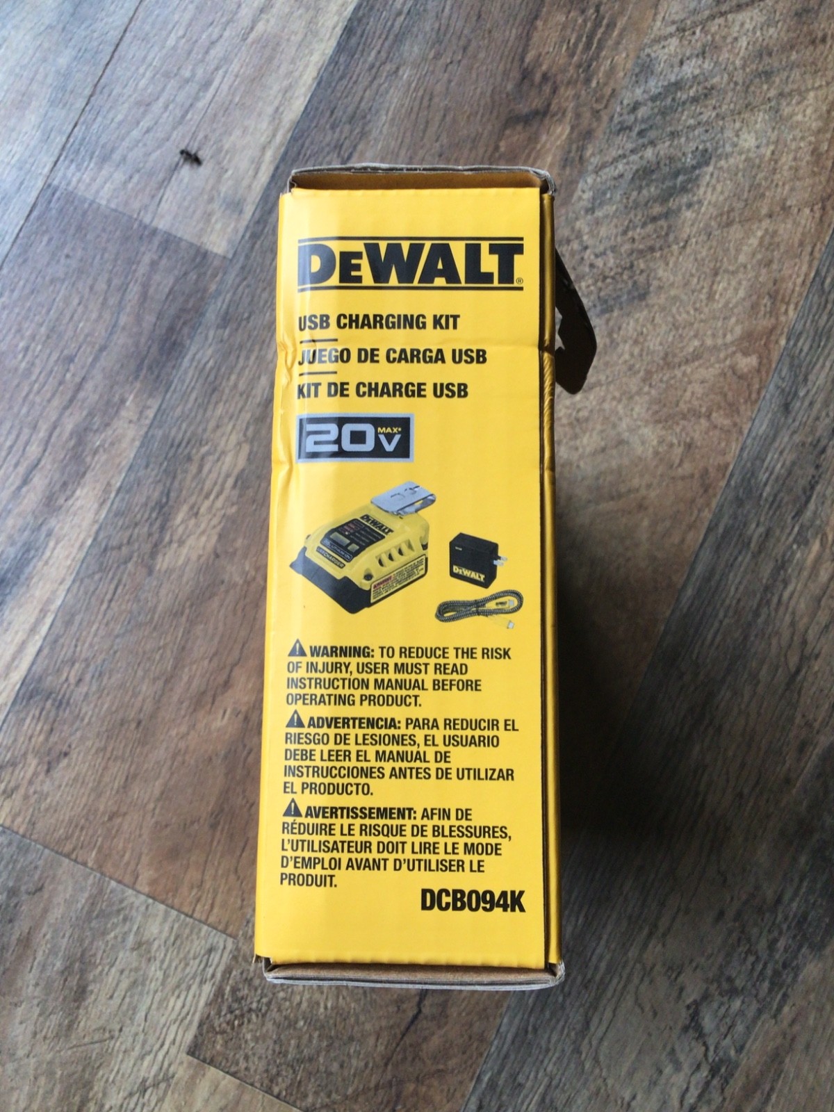 New Factory Sealed DEWALT DCB094K 20V USB Charging Kit
