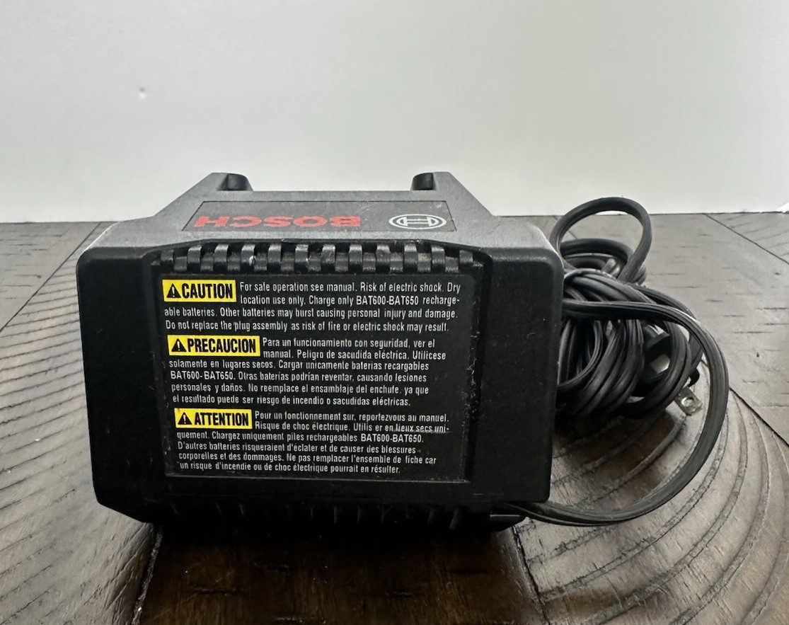 Genuine Bosch 10.8-18V BC660 Lithium Ion Battery Charger Dock Only OEM