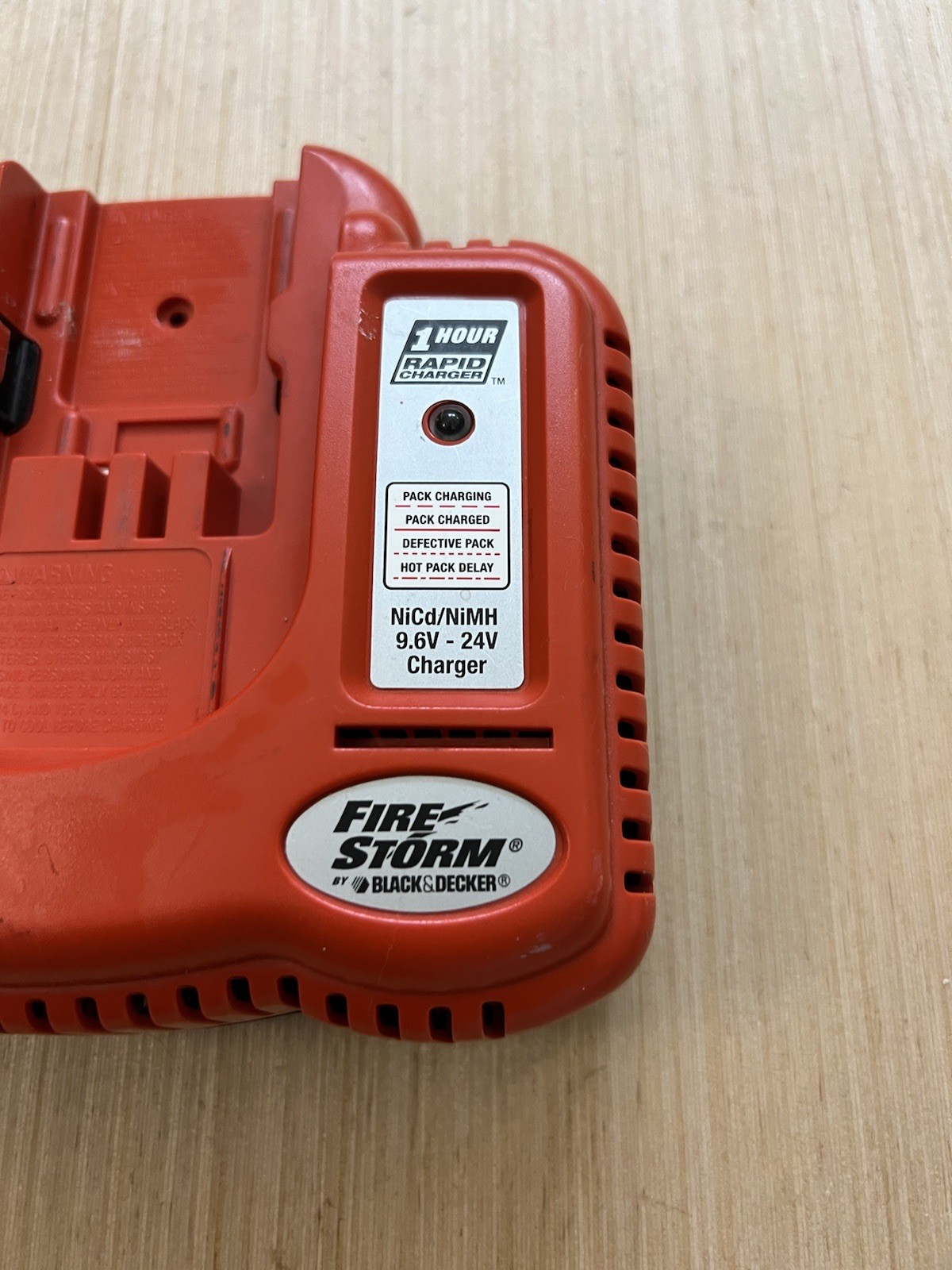 Black And Decker Firestorm Rapid 1-Hour Battery Charger 9.6V-24V BDFC240
